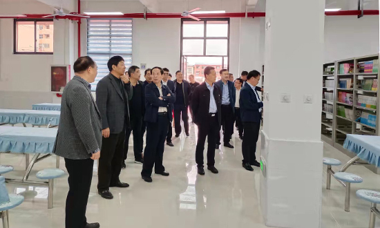视察2021年度代表建议办理工作.jpg